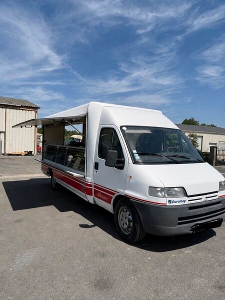 Fiat Ducato mit Verkaufstheke